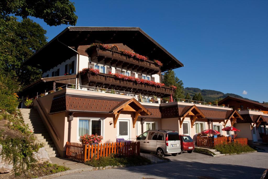 Familiengaestehaus Ingrid Sankt Martin am Tennengebirge Ngoại thất bức ảnh
